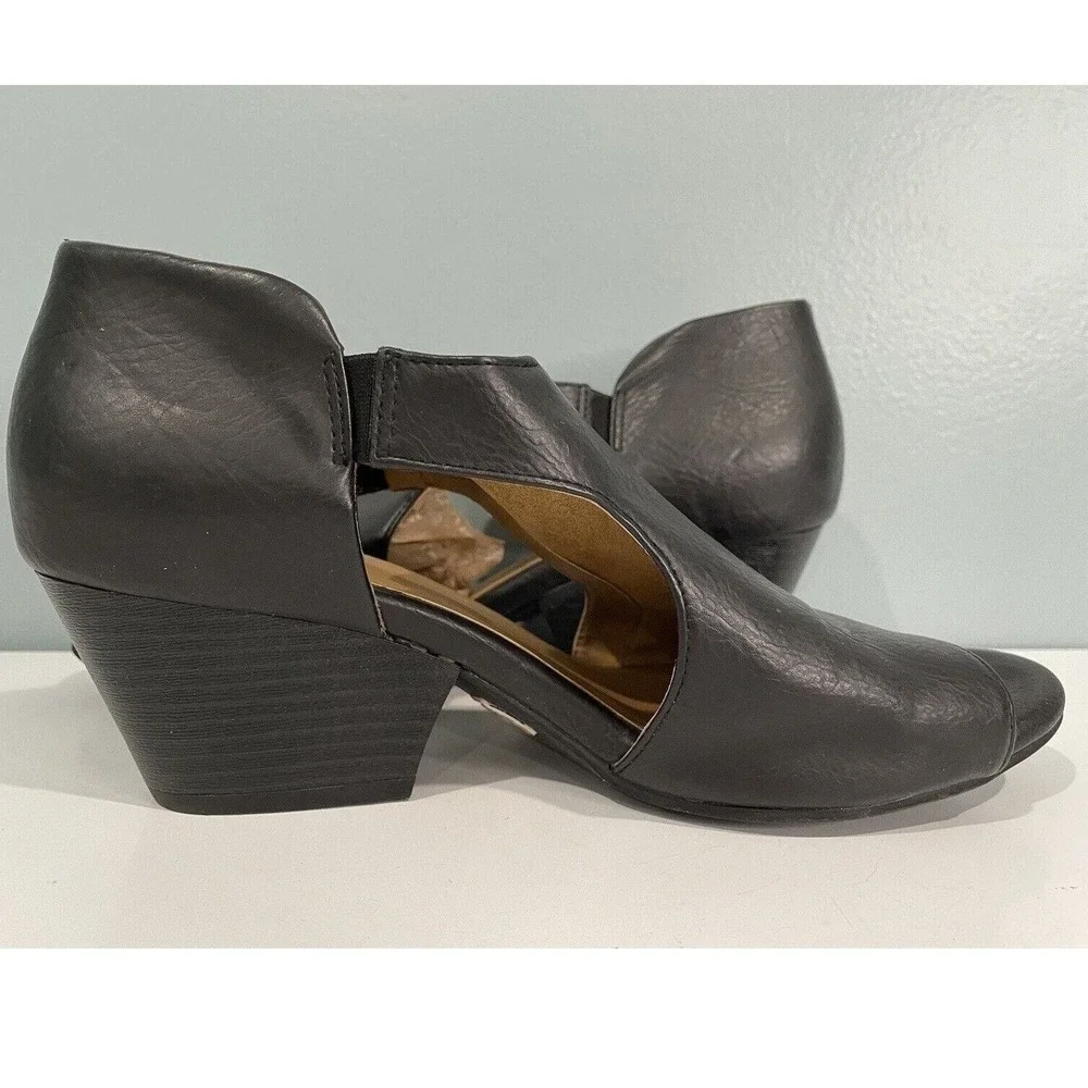 Natural Soul Women's Leather Look Sandals Size 7.5 Black‎ Wedge